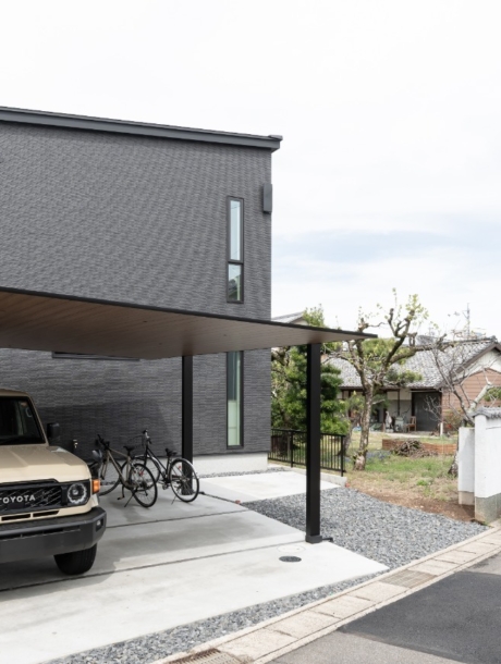 L字間取りのLDKの家